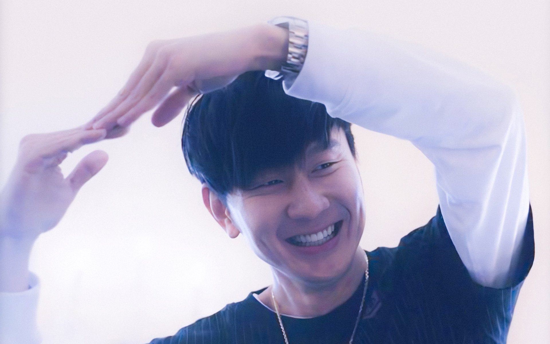 九游app官网下载-库里支持小球员参赛鼓励敢打敢拼，库里鼓励队友